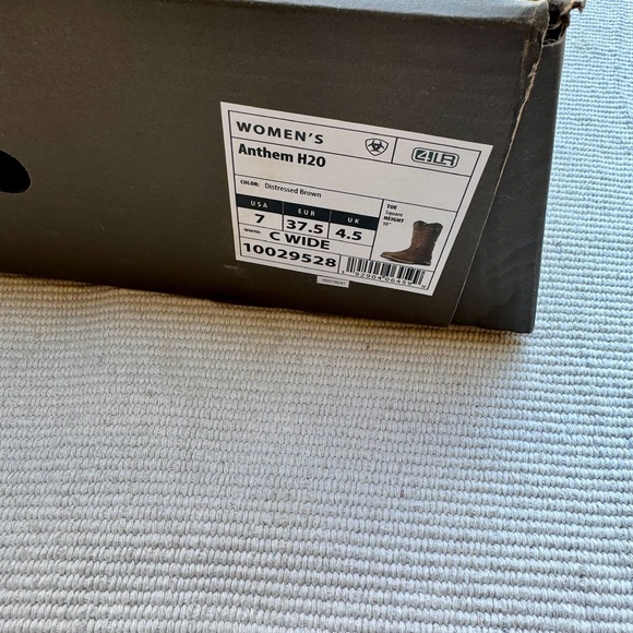 NWT Ariat boots 7 - Picture 6 of 6